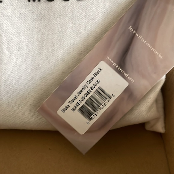 NWT Pixie Mood | Vegan Leather Blake Travel Jewelry Case - Black - Picture 5 of 11